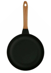 Сковорода чугунная Staub с деревянной ручкой 